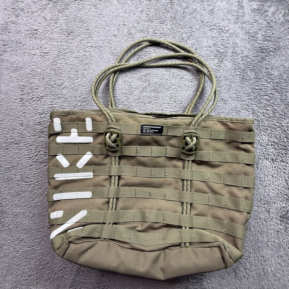 Nike Sportswear AF1 Tote Bag Winterized Olive Army Green Zip Closure Gym Bag